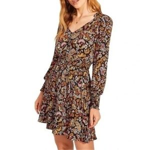 BB Dakota Steve Madden Dress Size XS NWT Floral Print Long Sleeve Mini V-Neck